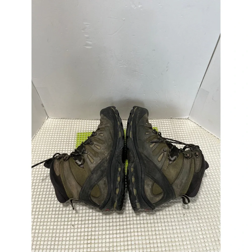 Salomon Quest 4D GTX Hiking Boots M's 10 Olive Green 2 hook missing stain tear